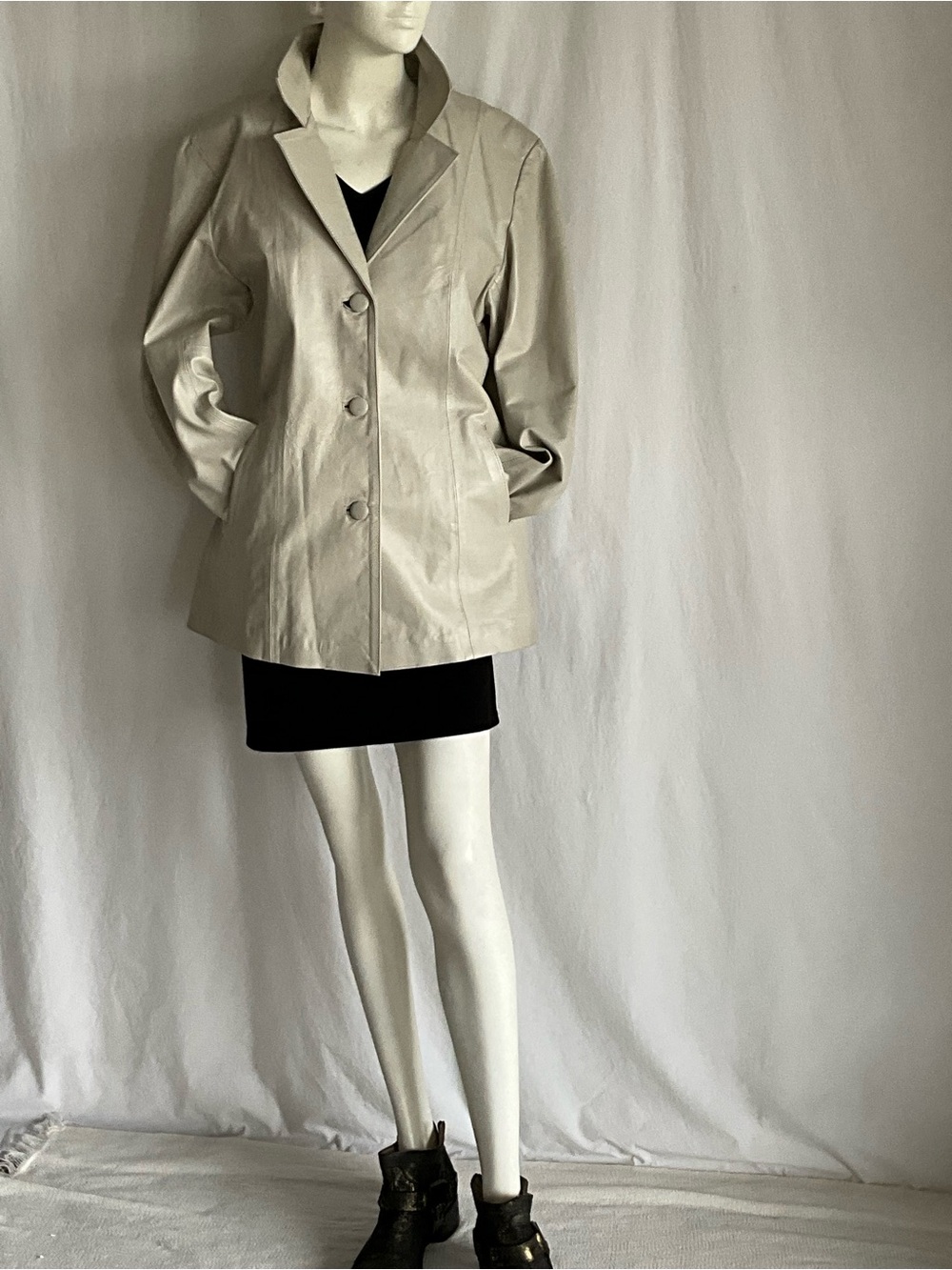 Vintage Ivory Genuine Leather Blazer Jacket XL Made in Argentina Soft Leather
